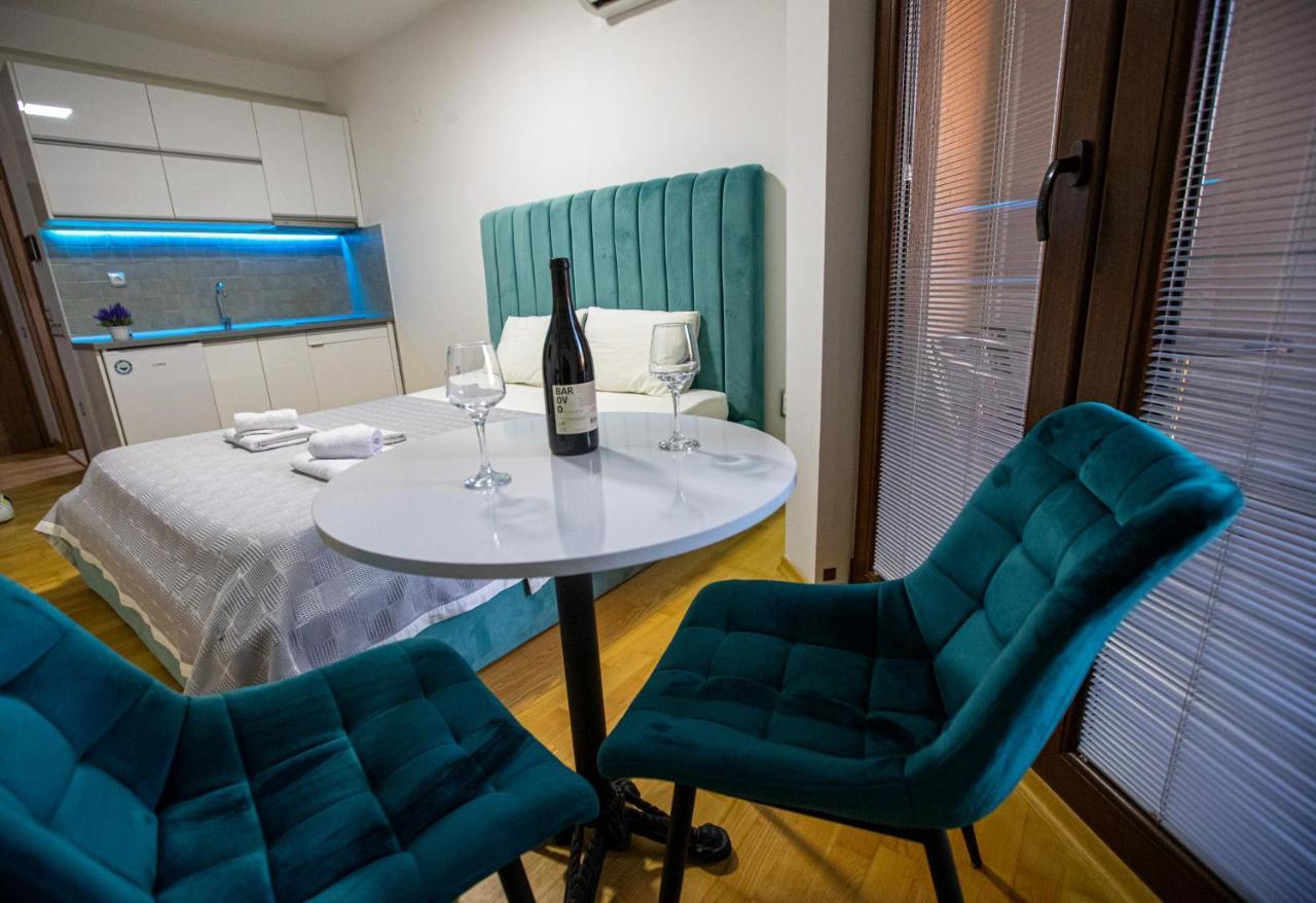Park Queens Apartments אוהריד מראה חיצוני תמונה