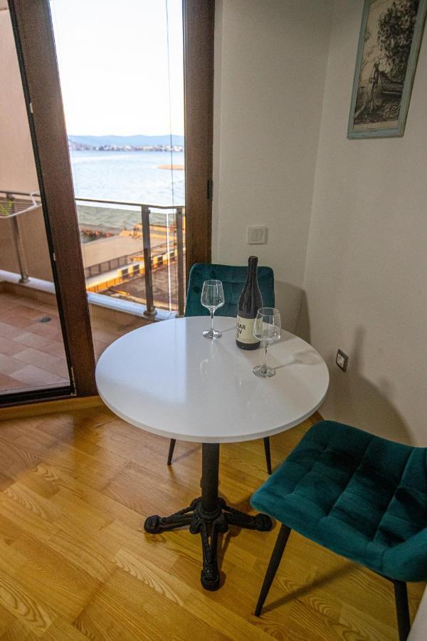 Park Queens Apartments אוהריד מראה חיצוני תמונה